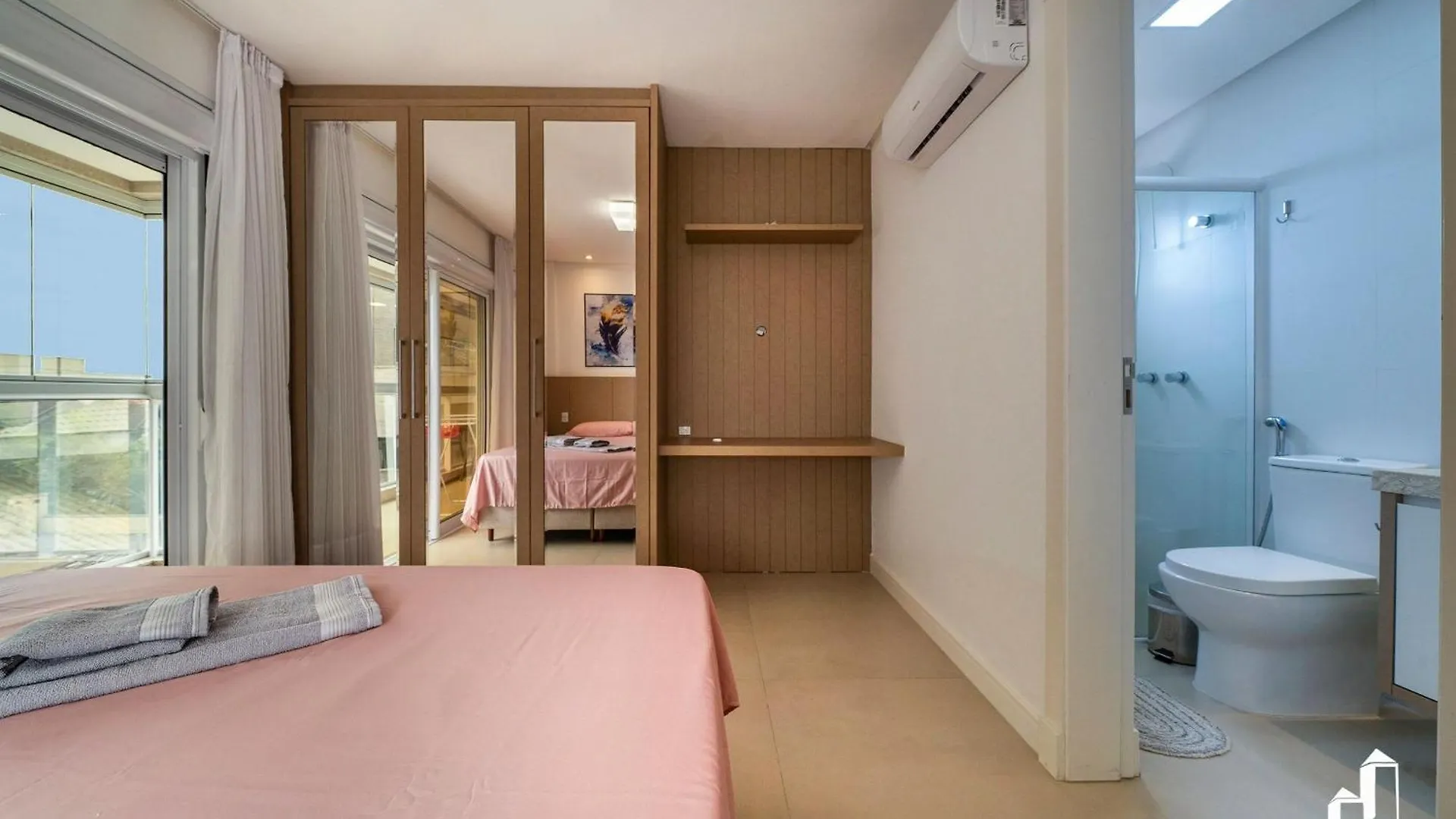 Apartamento Com 02 Dormitorios Bombinhas